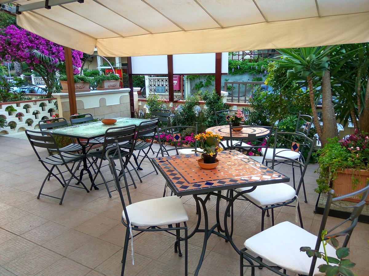 Bed and Breakfast Le Camelie Marina di Ginosa Exterior foto