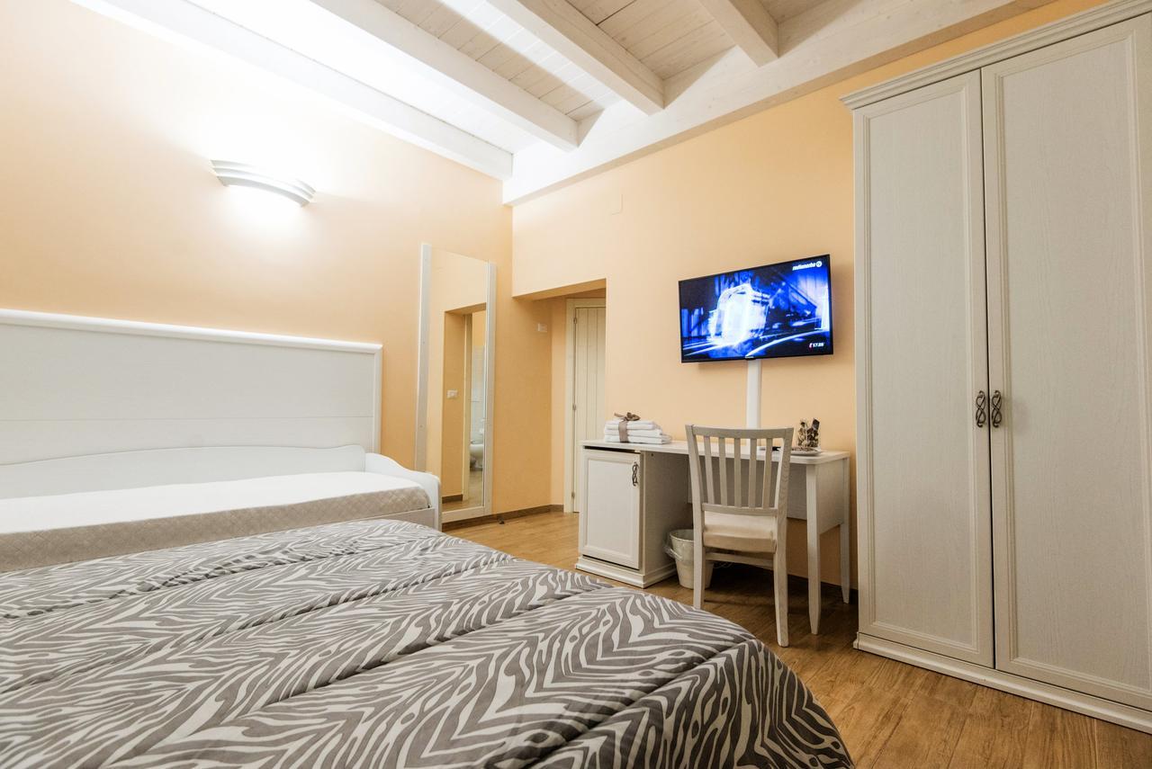 Bed and Breakfast Le Camelie Marina di Ginosa Exterior foto